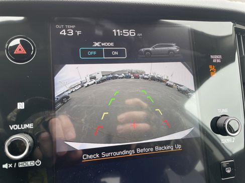 Used 2025 Subaru Outback Premium image 38