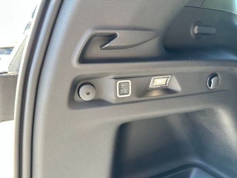 New 2025 Jeep Grand Cherokee L Limited image 11