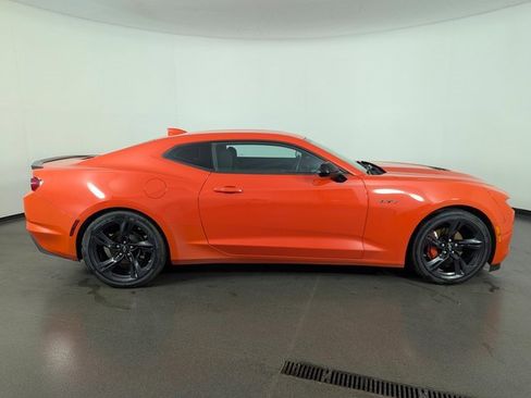 Used 2020 Chevrolet Camaro LT image 8