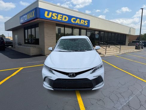 Used 2023 Toyota Camry LE image 3