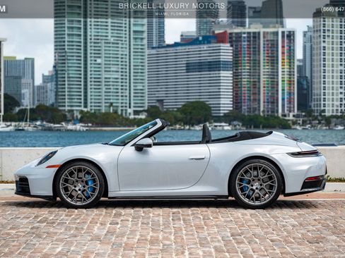 Used 2025 Porsche 911 Carrera RWD image 10