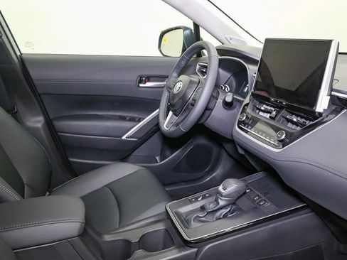 New 2026 Toyota Corolla Cross XLE image 15