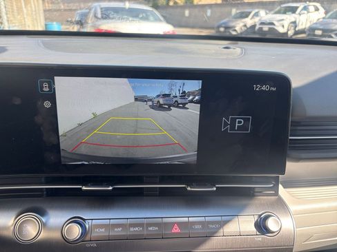 Used 2025 Hyundai Kona SEL image 17