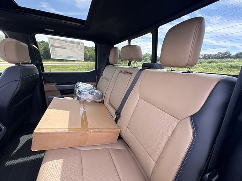 New 2026 Ford F450 Lariat w/ Lariat Ultimate Package AWD/4WD image 16