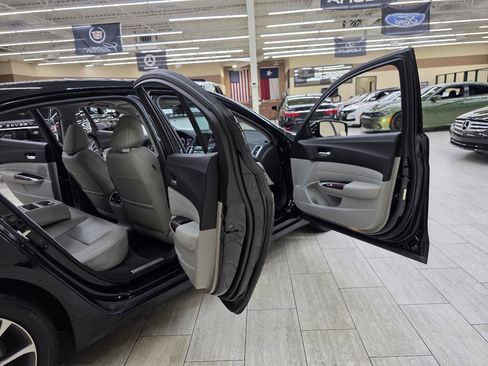 Used 2016 Acura TLX V6 SH-AWD w/ Technology Pkg image 13