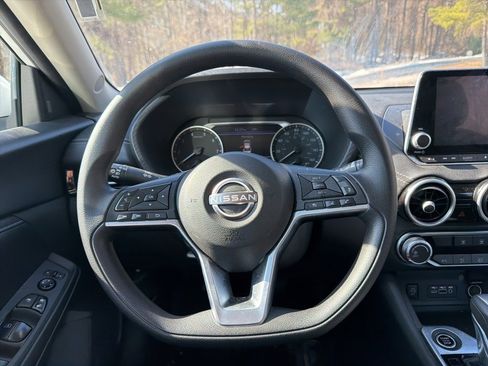 Used 2024 Nissan Sentra SV image 12