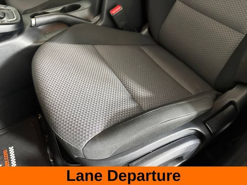 Used 2025 Kia Soul LX w/ LX Technology Package FWD image 12