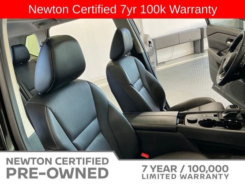 Used 2024 Nissan Rogue SV w/ SV Premium Package AWD/4WD image 17