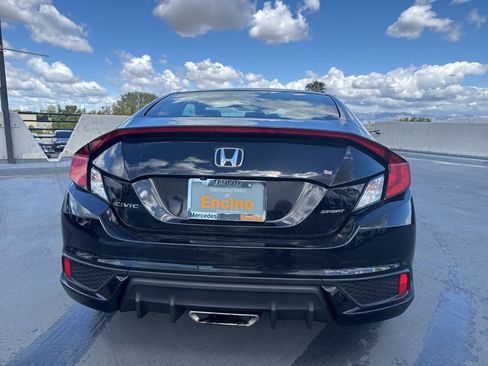 Used 2019 Honda Civic Sport image 6