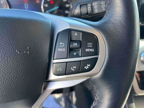 Used 2022 Ford Explorer XLT w/ Class IV Trailer Tow Package image 19