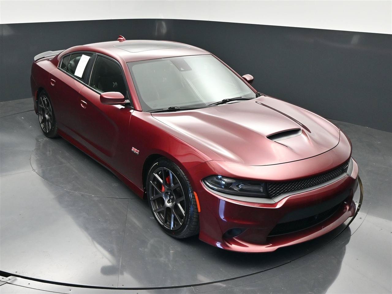 Used 2017 Dodge Charger R/T Scat Pack w/ Technology Group RWD image 23