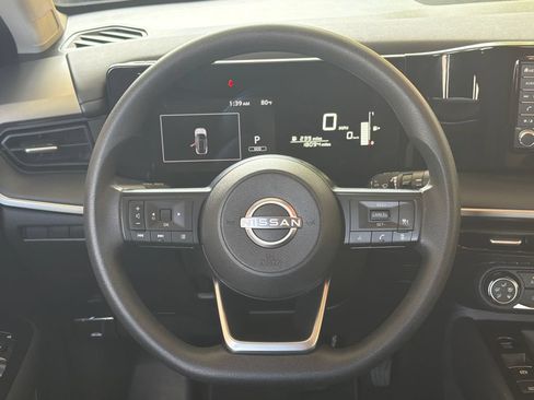 Used 2025 Nissan Kicks S FWD image 4
