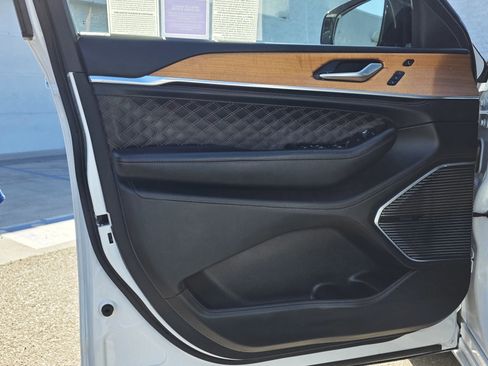 Certified 2023 Jeep Grand Cherokee L Summit image 16