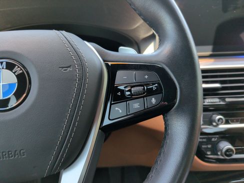Used 2023 BMW 530i w/ Premium Package RWD image 23