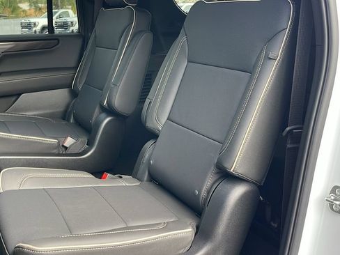 New 2026 GMC Yukon XL Elevation w/ Elevation Premium Package AWD/4WD image 15