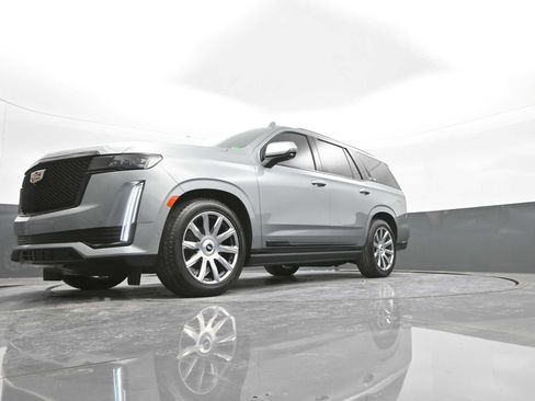 Used 2023 Cadillac Escalade Sport Platinum image 40