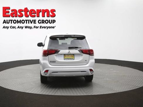 Used 2020 Mitsubishi Outlander SEL AWD/4WD image 36