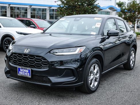Used 2025 Honda HR-V LX image 3