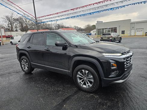 New 2026 Chevrolet Equinox LT w/ Convenience Package II image 2