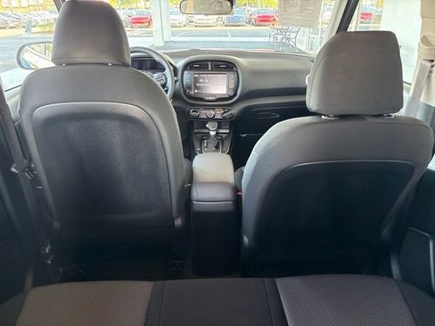 Certified 2025 Kia Soul LX FWD image 30