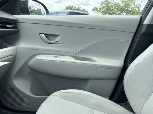 Used 2024 Hyundai Kona SEL FWD image 25