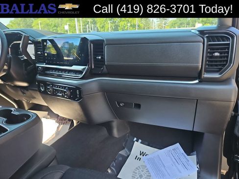 Certified 2022 Chevrolet Silverado 1500 LT Trail Boss w/ Protection Package AWD/4WD image 28