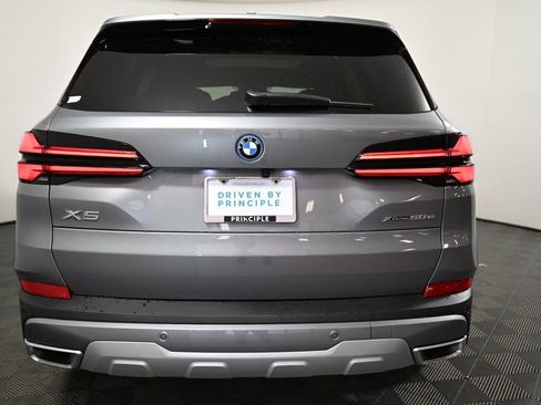 New 2026 BMW X5 xDrive50e w/ Executive Package AWD/4WD image 7