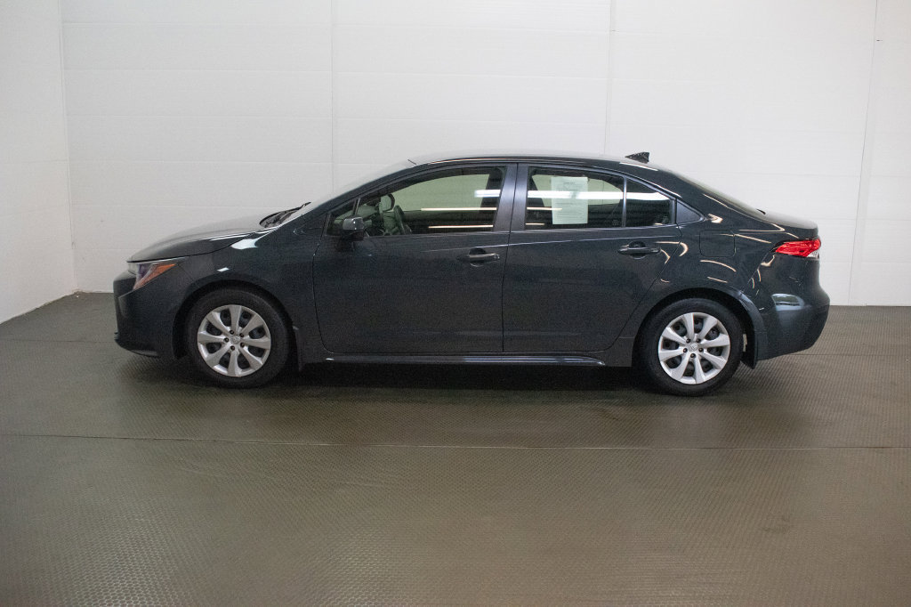 Used 2023 Toyota Corolla LE w/ Carpet Mat Package (TMS) FWD image 7