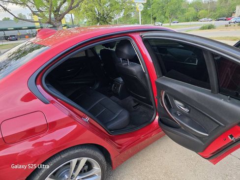 Used 2017 BMW 320i Sedan image 17