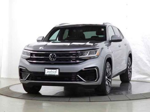 Used 2022 Volkswagen Atlas Cross Sport SEL Premium R-Line AWD/4WD image 3