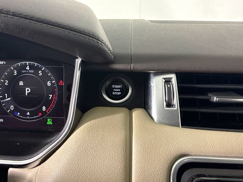 Used 2019 Land Rover Range Rover Sport HSE AWD/4WD image 25