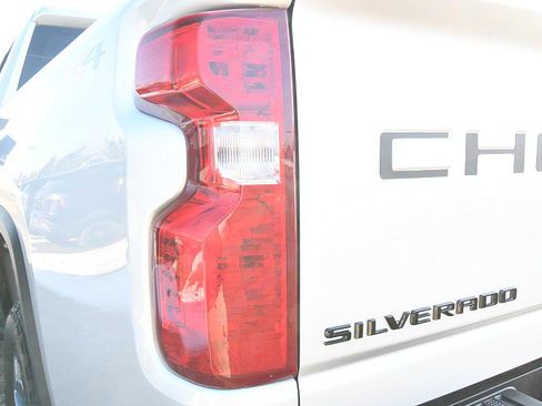 Used 2022 Chevrolet Silverado 2500 Custom w/ Custom Value Package image 29