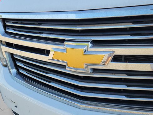 Used 2017 Chevrolet Tahoe Premier AWD/4WD image 10