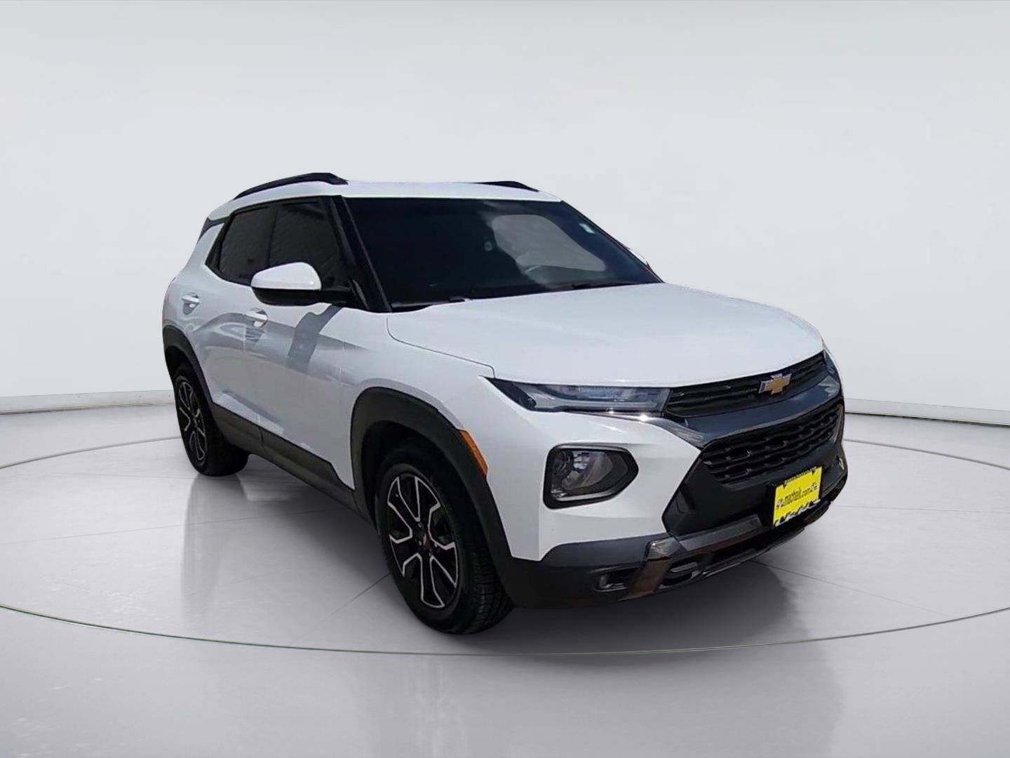 Certified 2021 Chevrolet TrailBlazer ACTIV w/ Sun and Liftgate Package FWD image 2