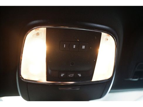 Used 2019 Jeep Grand Cherokee Altitude RWD image 24