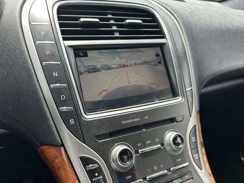 Used 2016 Lincoln MKX Select FWD image 23
