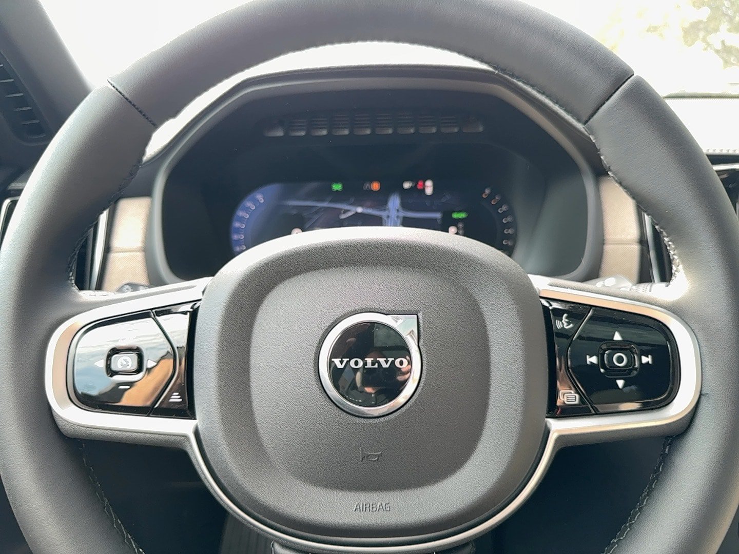 New 2026 Volvo XC90 T8 Plus w/ Protection Package AWD/4WD image 19