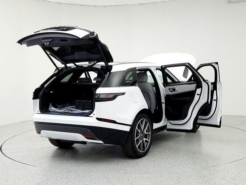 New 2026 Land Rover Range Rover Velar Dynamic SE image 11