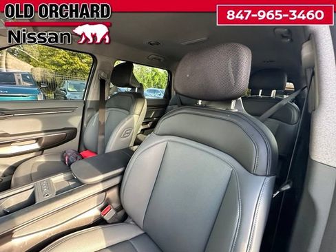 Used 2024 Kia EV9 Light Long Range RWD image 11