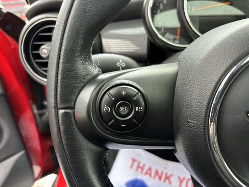 Used 2015 MINI Cooper 4-Door Hardtop image 14