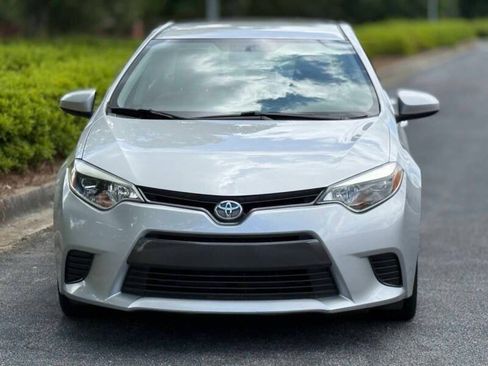 Used 2015 Toyota Corolla LE FWD image 4