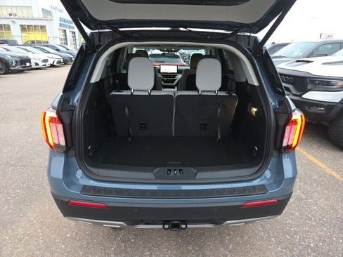 New 2026 Ford Explorer Active image 5