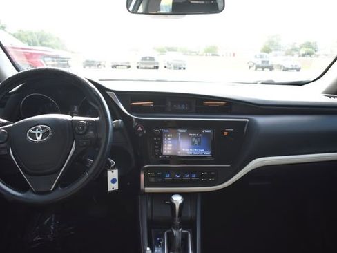 Used 2017 Toyota Corolla iM w/ Carpet Mat Package FWD image 33