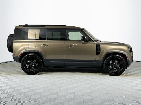 Used 2026 Land Rover Defender 110 S AWD/4WD image 4