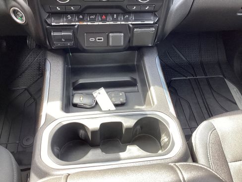 Used 2019 Chevrolet Silverado 1500 RST AWD/4WD image 18