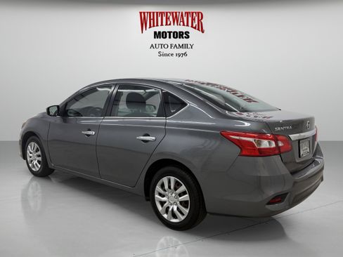 Used 2019 Nissan Sentra S FWD image 2