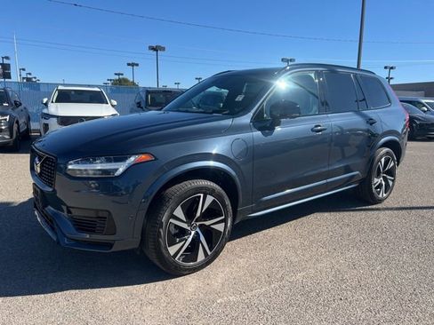 Used 2022 Volvo XC90 T8 R-Design w/ Advanced Package image 7