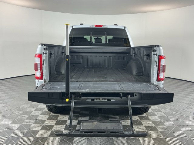 Used 2022 Ford F150 Lariat AWD/4WD image 8