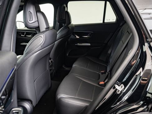 Certified 2025 Mercedes-Benz GLC 300 4MATIC image 36