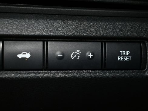 Used 2020 Nissan Altima 2.5 SR w/ Premium Package FWD image 39